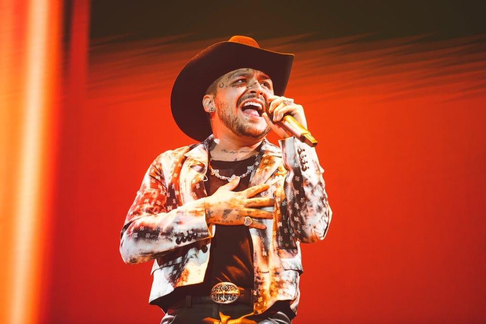 Christian Nodal está hospitalizado y cancela presentación (FOTO) featured image