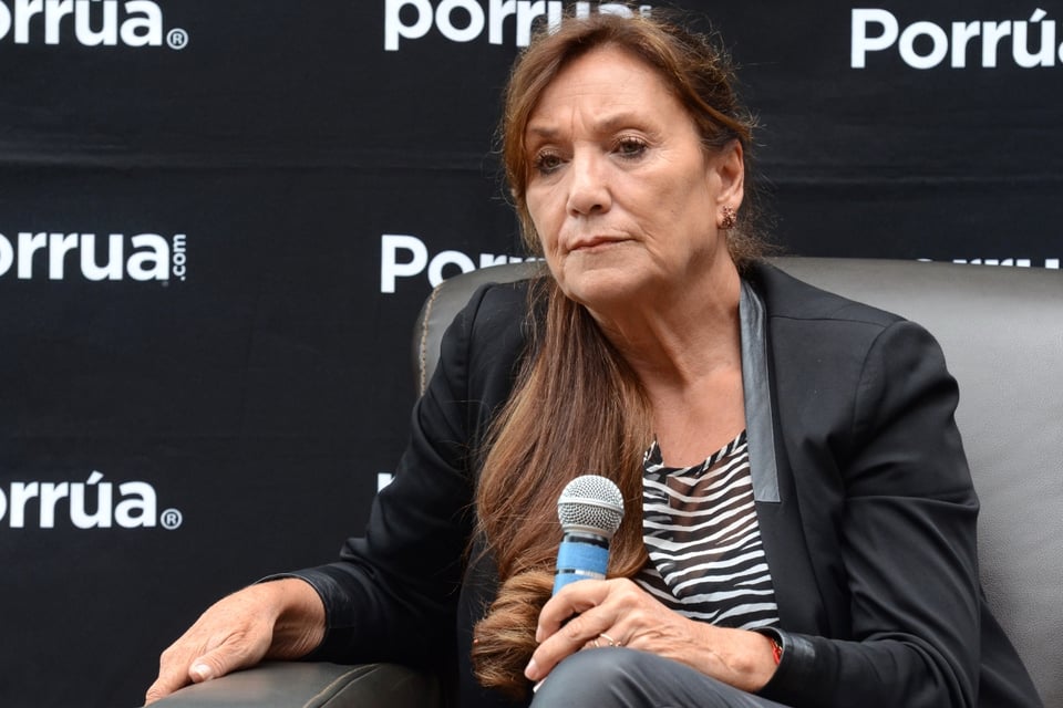 Claudia de Icaza, Journalist, Entertainment, Scandal, Controversy