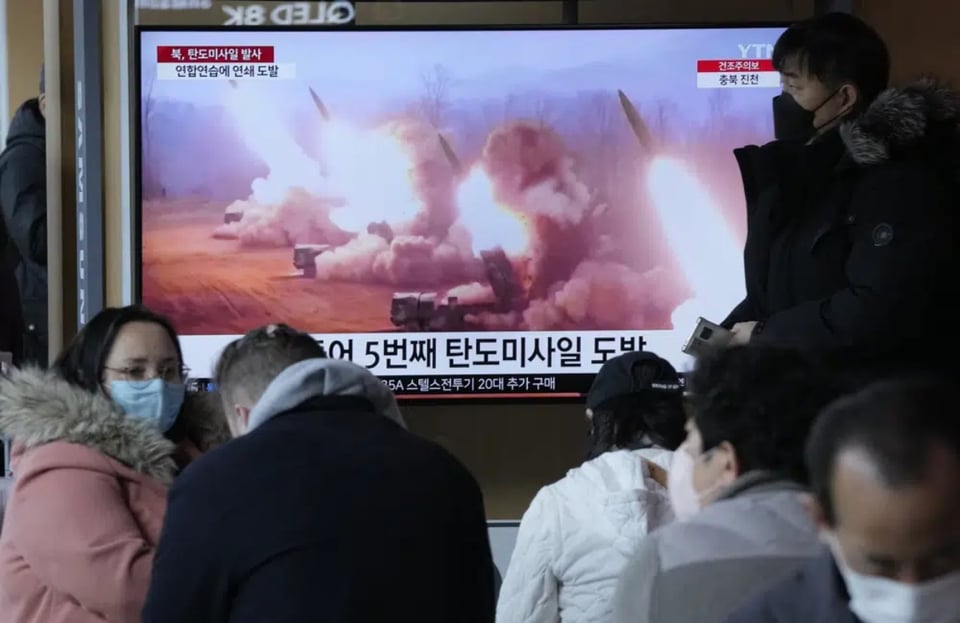 Corea del Norte lanza dos misiles en medio de tensiones