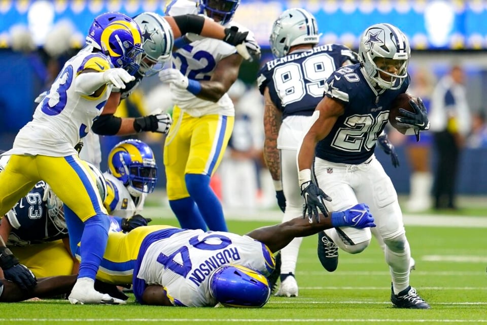 Defensiva de los Cowboys vence a los Rams