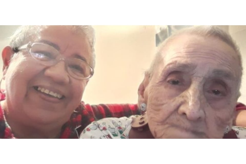 Crónica: Pareja de ancianas está a punto de ser desalojadas featured image
