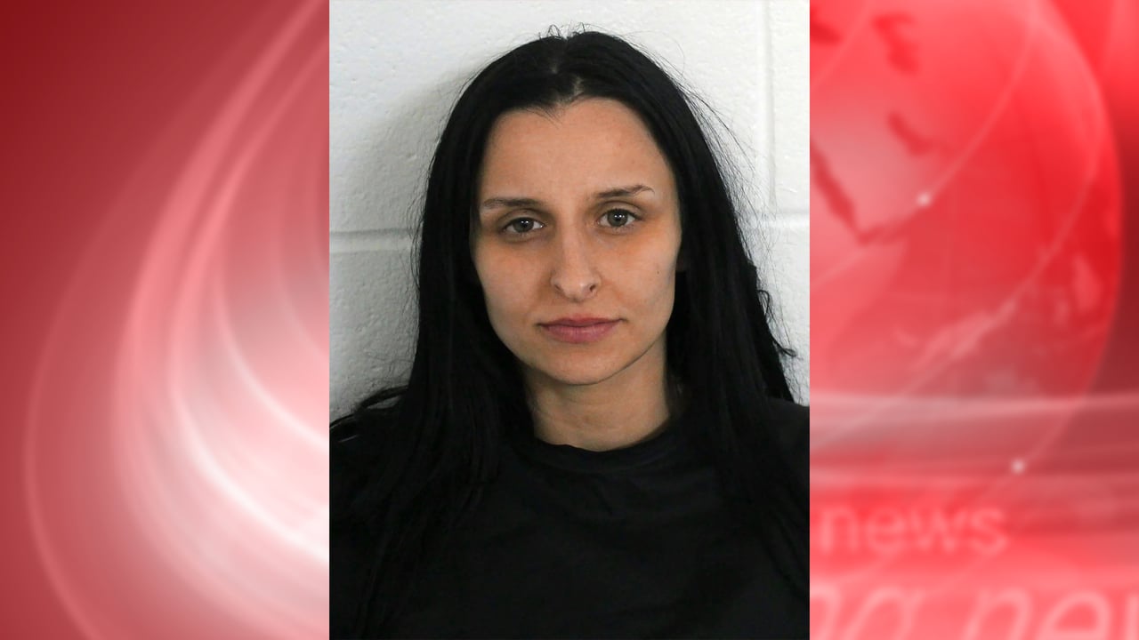 Crónica Mujer endemoniada iglesia, cárcel, delito, crimen, prisión
