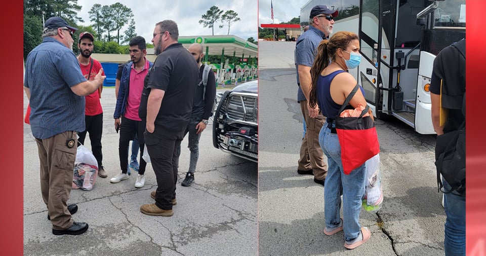 Crónica: Sheriff intercepta autobús repleto de indocumentados y ellos se echan a correr