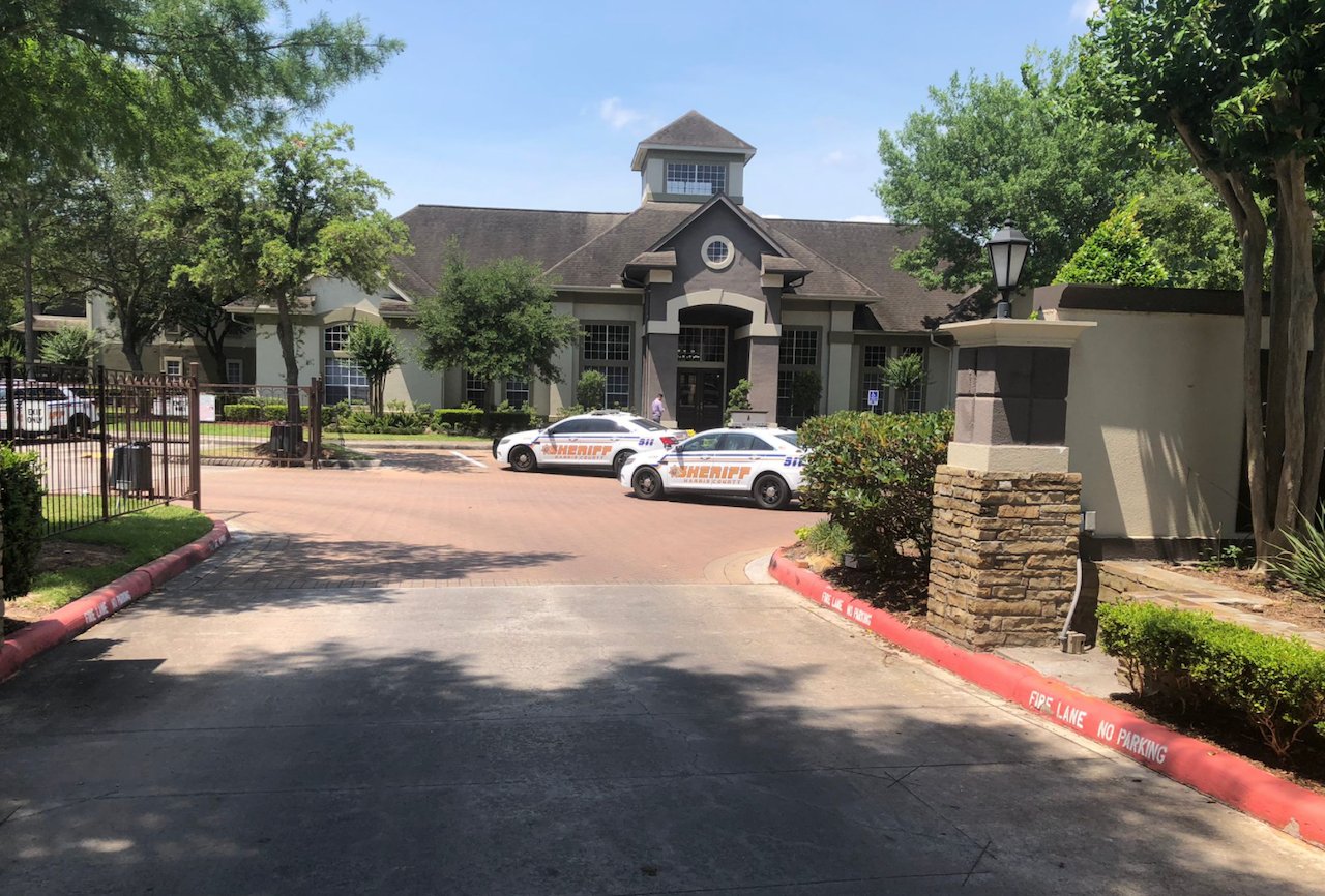 Cuatro inmigrantes murieron a balazos en Houston, Texas, en lo que las autoridades calificaron como un caso de violencia doméstica.