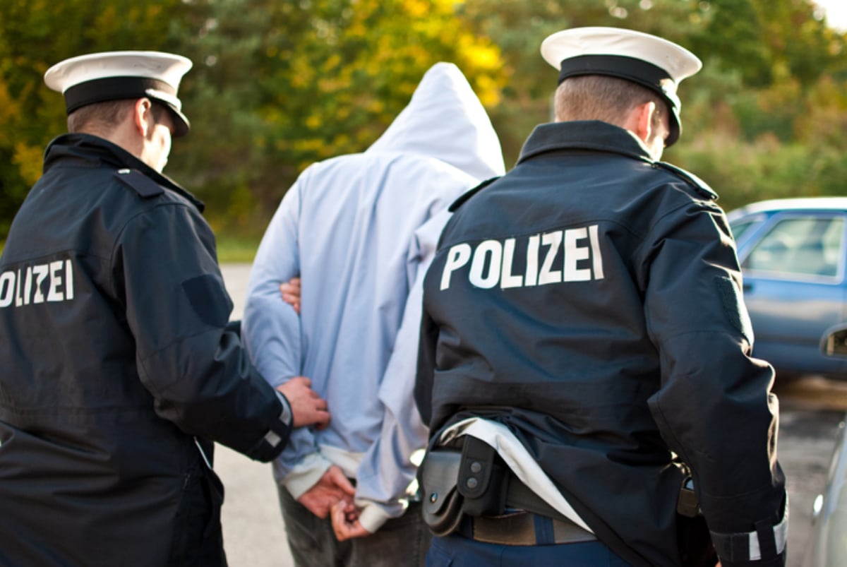Detienen a cuatro que planeaban ataque a sinagoga en Alemania