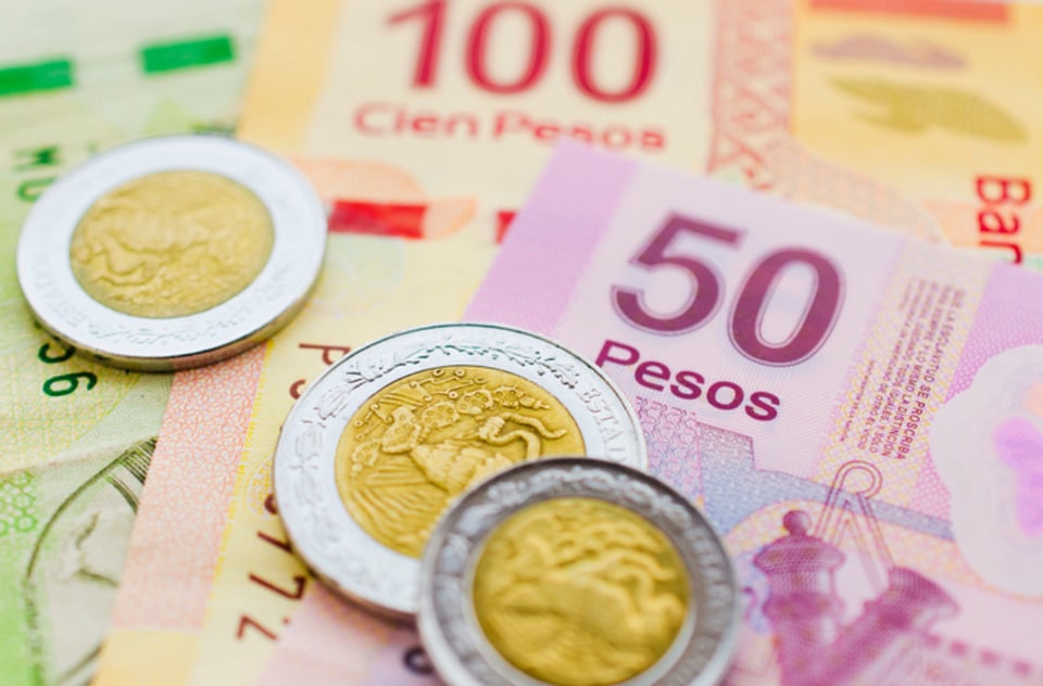 Peso mexicano reacciona bien ante noticia de covid y variante ómicron featured image