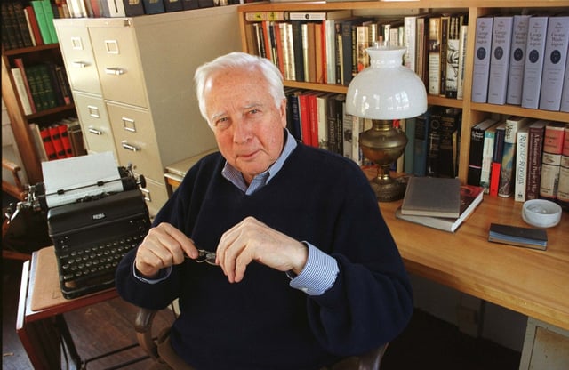 Two-time Pulitzer Prize winner David McCullough dies