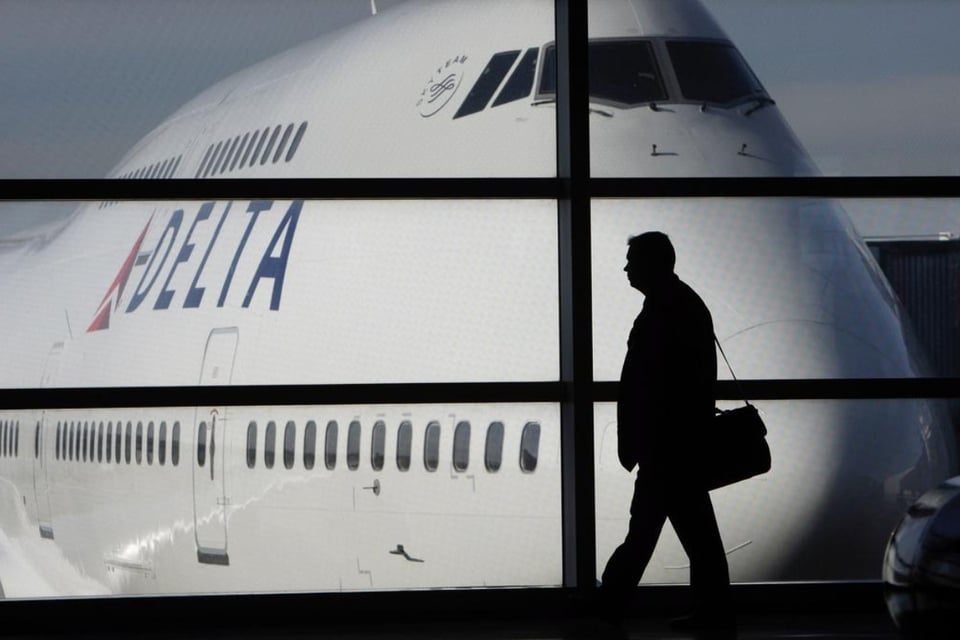 Vuelo de Delta desde Atlanta es desviado debido a un misterioso olor en la cabina de vuelo