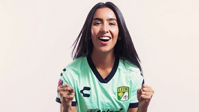 Deyaris Pérez: Belleza dentro y fuera de la cancha
