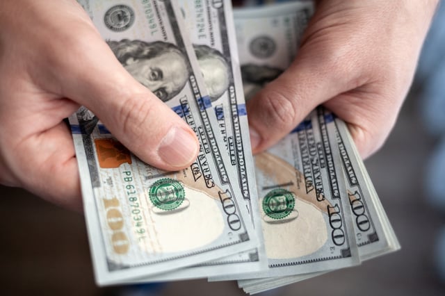 New York’s minimum wage to rise in 2025