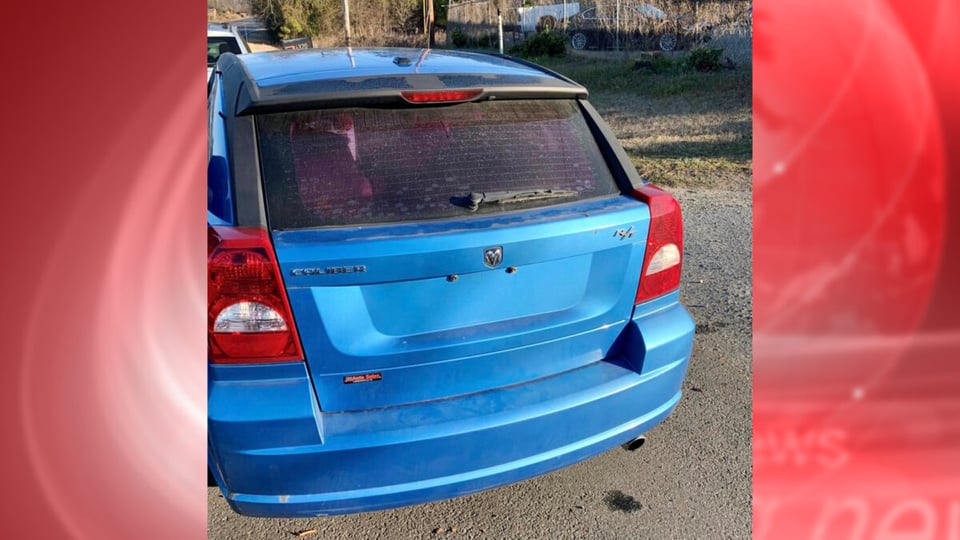 Crónica Golpean carro hispano, latino, crimen, delito