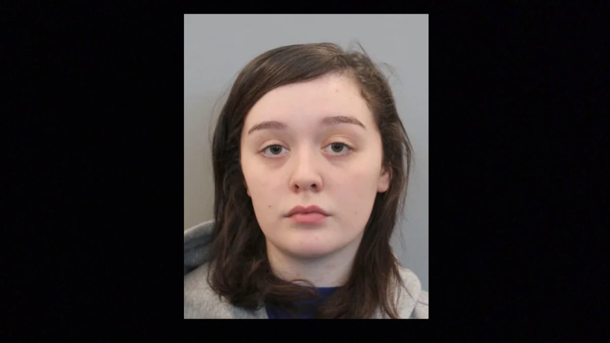Victoria Nicole Durón, de apenas 17 años, es protagonista de un caso sin precedentes legales en Texas por un brutal asesinato a balazos.