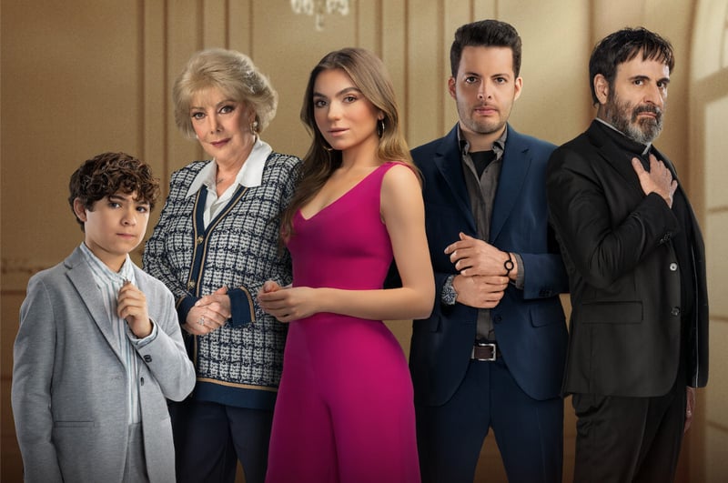 Sofía Castro en "El Maleficio", Fernando Colunga, televisa, estreno, actriz mexicana