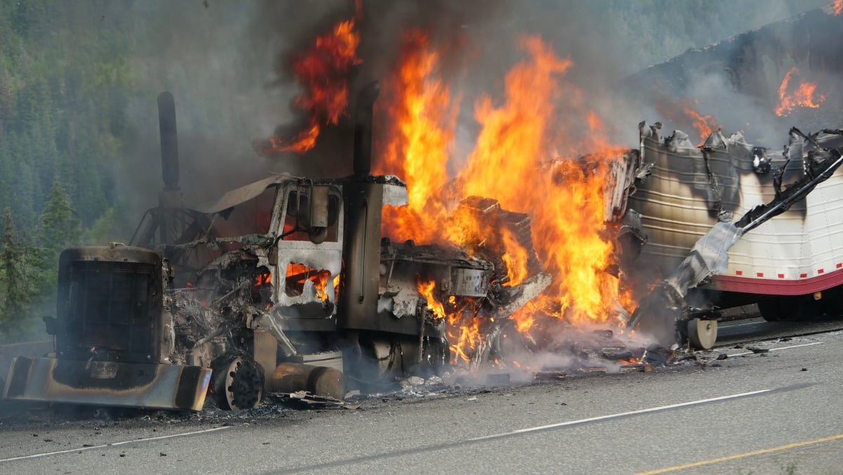 Al menos 9 muertos en explosión de camión de transporte de gas en Irak