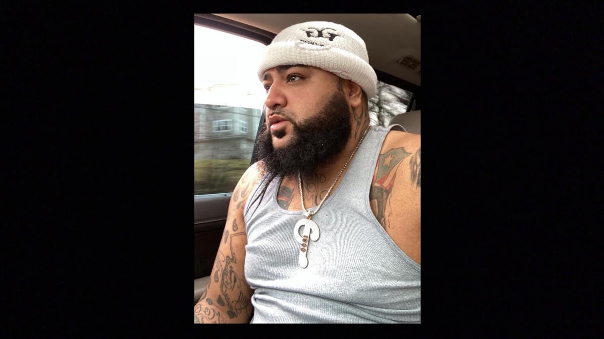 Eddie Sáez, padre de familia de siete hijos, fue asesinado a balazos en su propio negocio en un crimen que ha indignado a toda una comunidad.