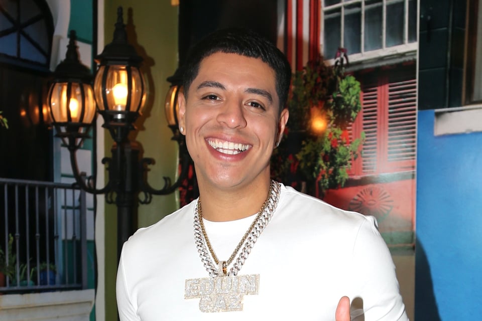 Eduin Caz presents his son, Grupo Firme, Daisy Anahy, Singer, Social Networks