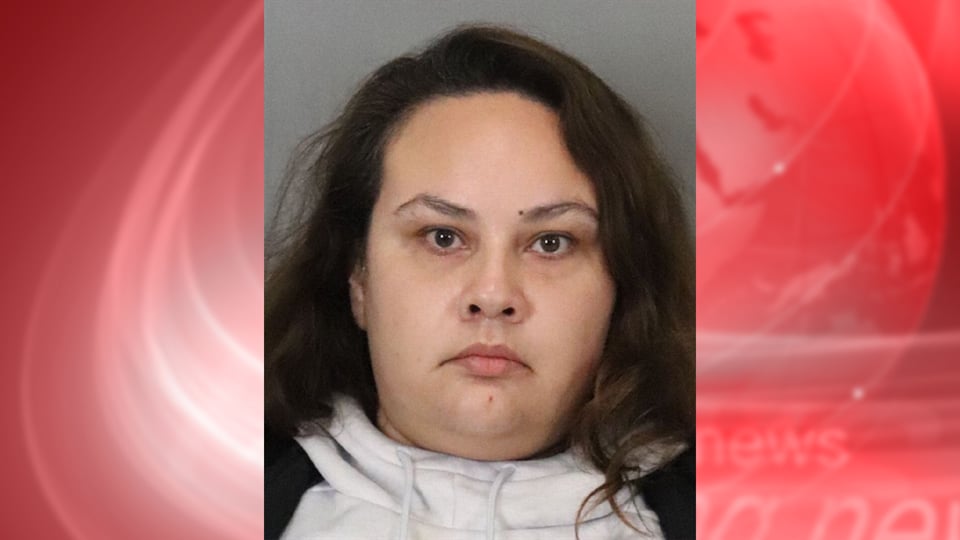 Crónica: Latina toma “prestada” camioneta de Amazon