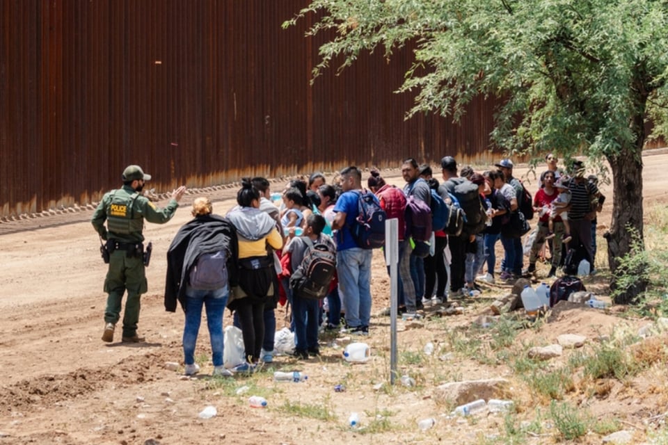 Coalición en Nueva York condena proyecto de ley contra migrantes featured image