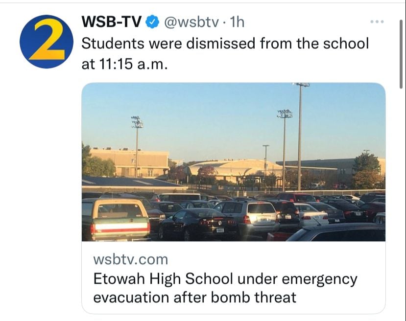 Evacúan a los estudiantes de Etowah High School