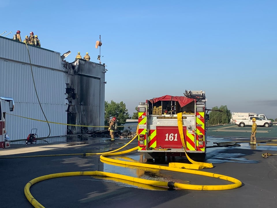 Avión se estrella en el Aeropuerto de Cable