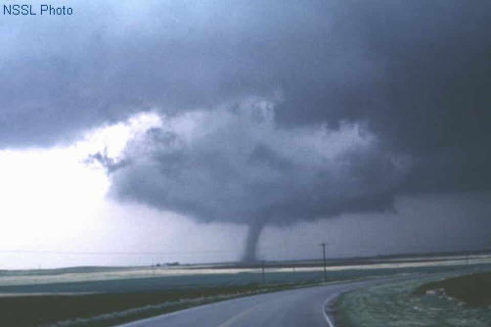 tormentas, vientos, inundaciones, NWS, SPC, MundoNOW