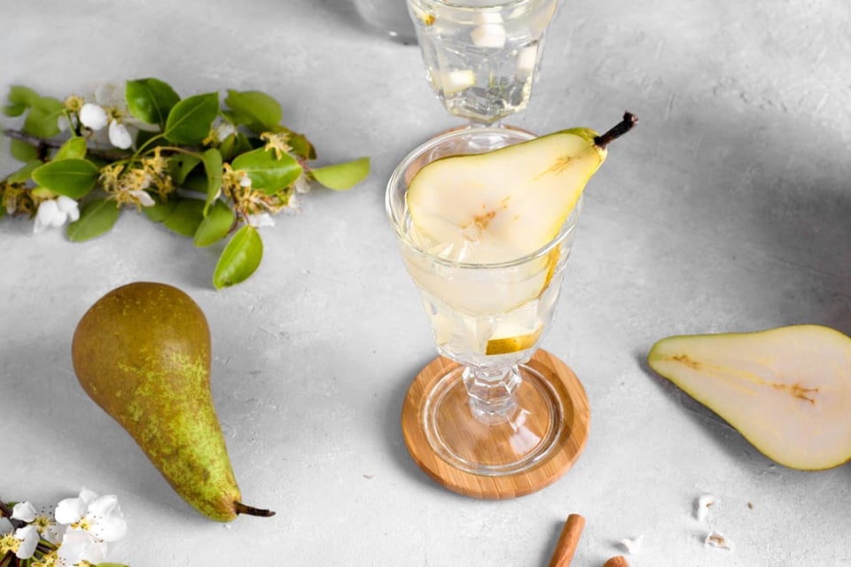 Spiced pear Collins, drink, alcohol, beverage, fall cocktails