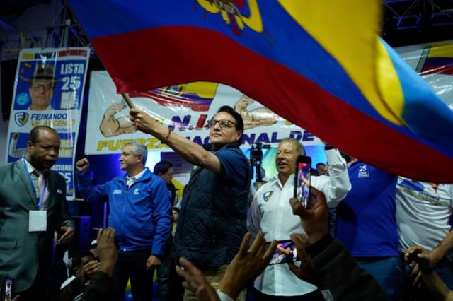 Captan momento exacto del asesinato del candidato a la presidencia de Ecuador