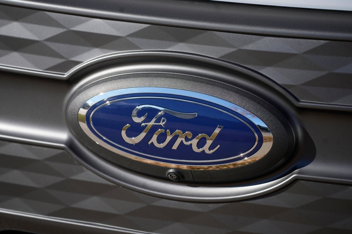 Ford y Stellantis critican acuerdo comercial de Trump con Reino Unido