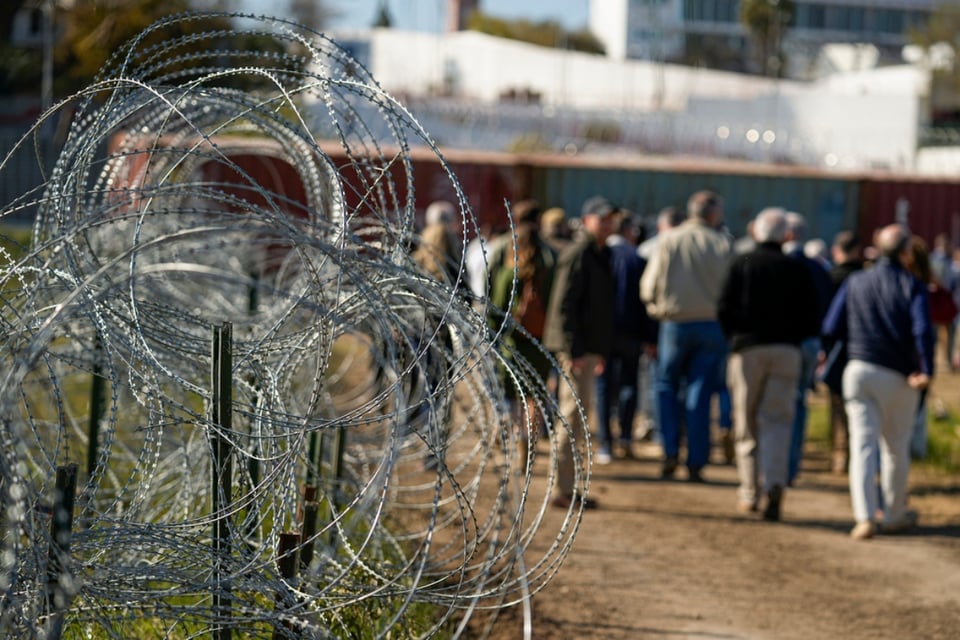 MundoNOW, Gobierno Biden, Crisis migratoria, Políticas migratorias, Tribunal bloquea remoción