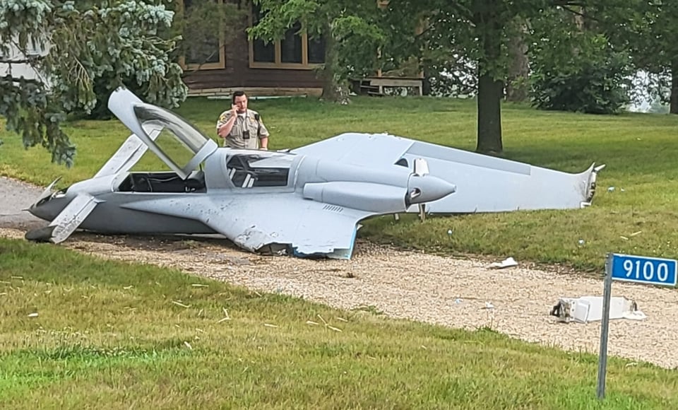 Avión se estrella cerca del aeropuerto de Iowa