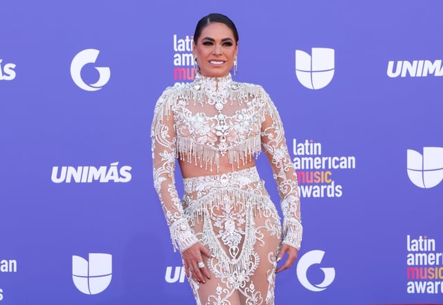 Photos of Galilea Montijo in a bikini enjoying the beach with her new love are leaked