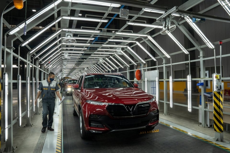 fábrica de autos, trabajador automotriz, General Motors, huelga, MundoNow