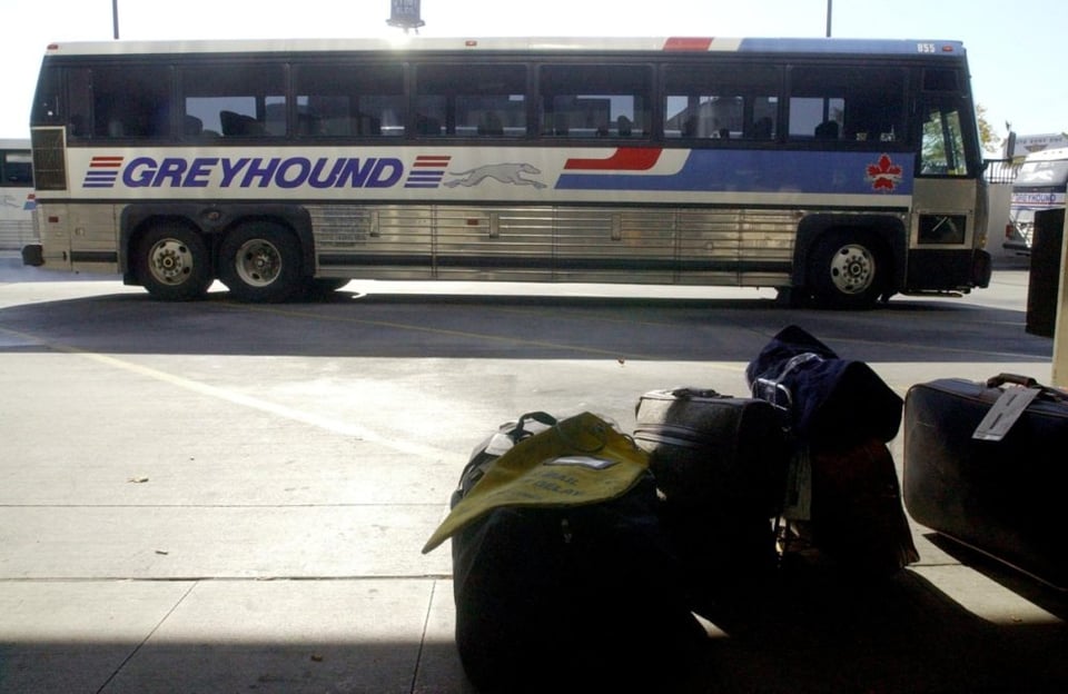 Greyhound pagará $2,2 millones a pasajeros detenidos por CBP en sus buses