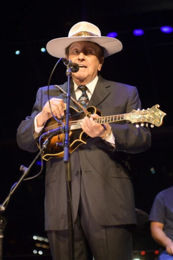 Muere cantante Bobby Osborne: "Mantenemos a la familia en nuestras oraciones"
