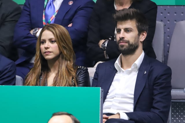 Familia de Piqué humilla a Shakira, niegan que el español quiera volver con ella