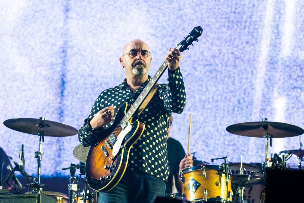 Integrante de ‘Oasis’, Paul Arthurs, es diagnosticado con cáncer de amígdalas