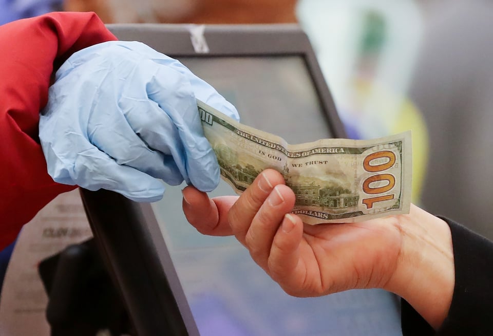 Advierten quiénes pueden solicitar pagos mensuales de $375 a partir de hoy