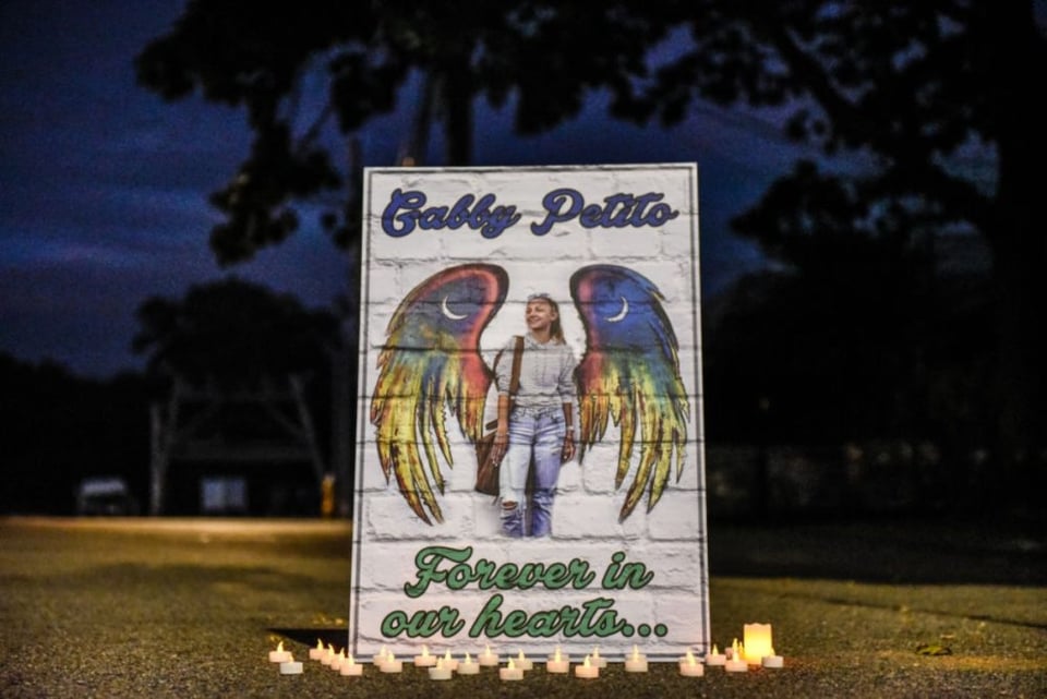 Padres de Brian Laundrie no saben dónde está y “están preocupados por él”
