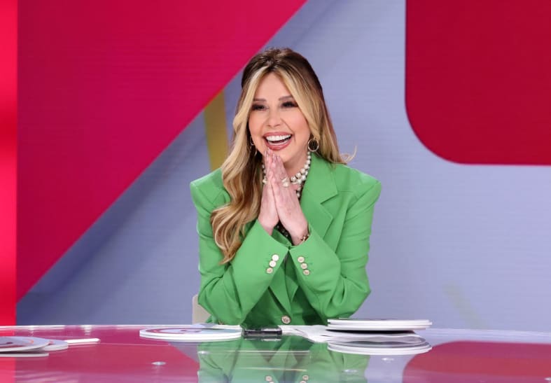 Host Myrka Dellanos mourns a death at Univisión: «I can’t believe it» (PHOTO)