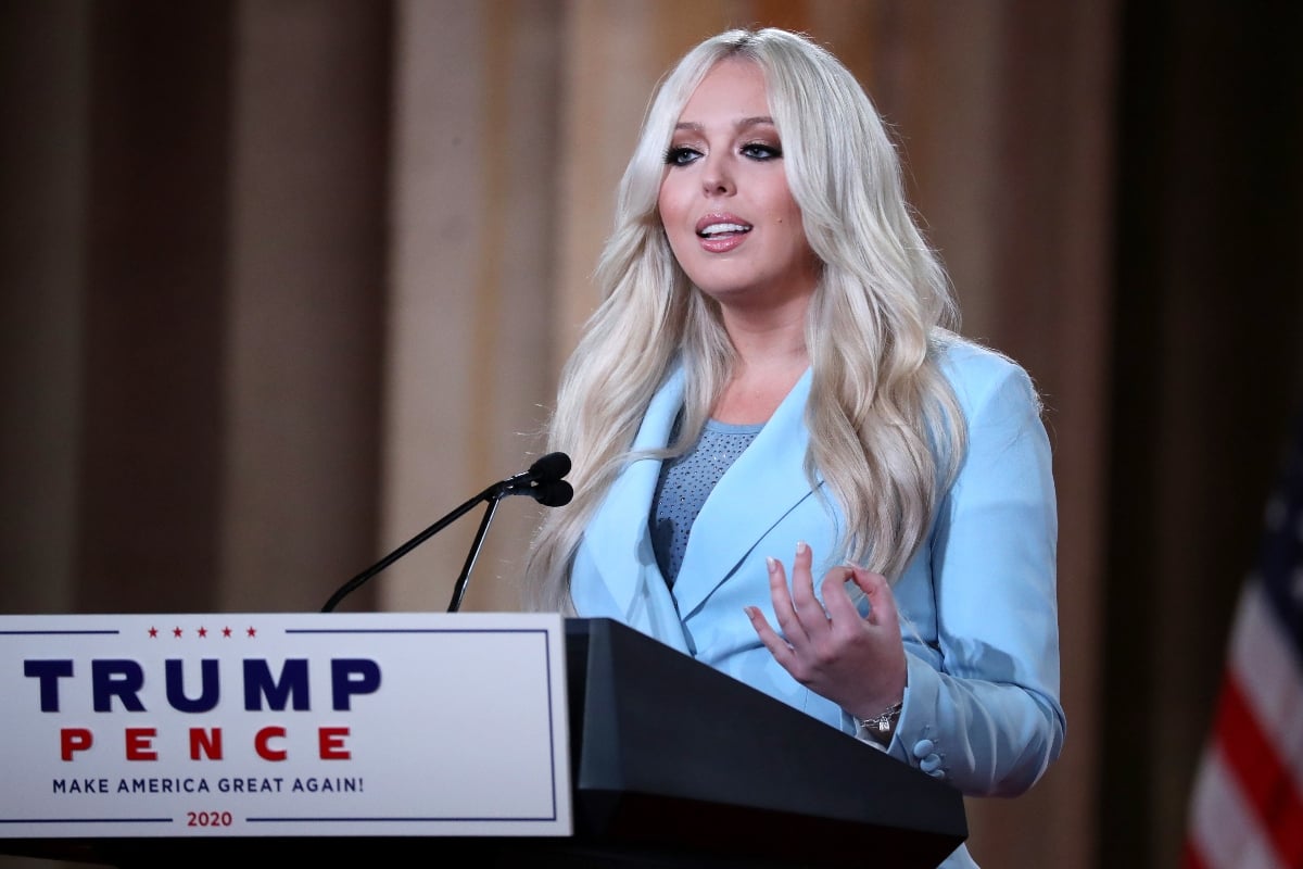 En medio de controversias Donald Trump reaparece en la despedida de soltera de su hija Tiffany