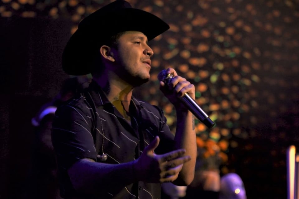 Christian Nodal arremató contra medios de comunicación; «Inventan cualquier mier…» featured image