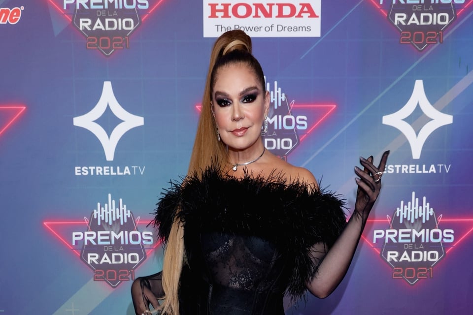Pepe Garza, esposo de Elisa Beristain, la ‘humilla’ en medio de una entrevista