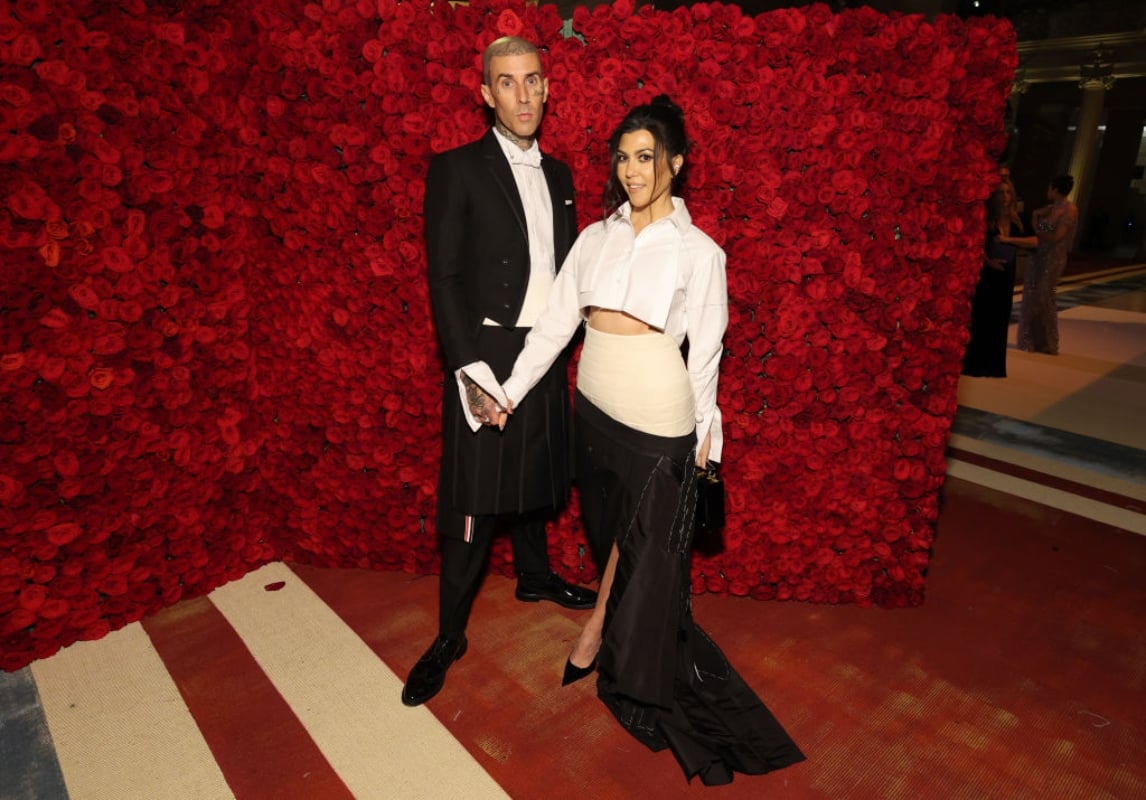 ES OFICIAL. ¡Kourtney Kardashian y Travis Barker por fin se casan!