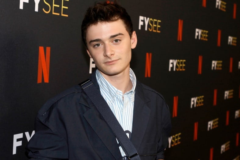 ‘Stranger Things’ actor Noah Schnapp comes out (VIDEO)