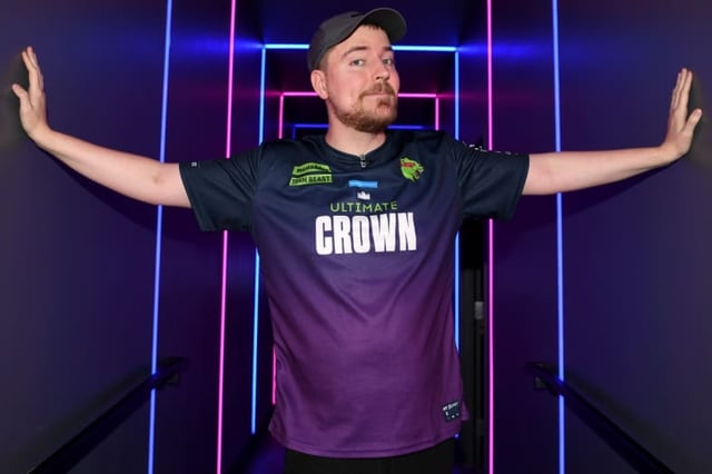 YouTuber MrBeast pays for eye surgery for 1,000 blind people (VIDEO)