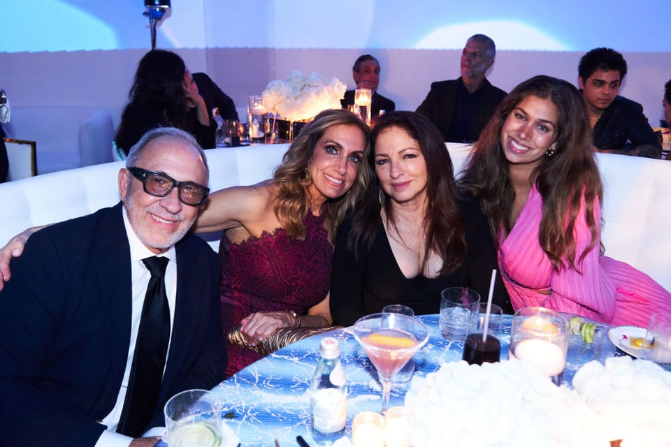 La hija de Lili Estefan se roba el show en Premios Juventud