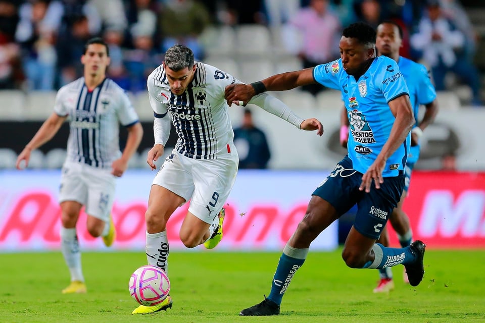 Pachuca golea Monterrey: La expulsión afectó a los regios