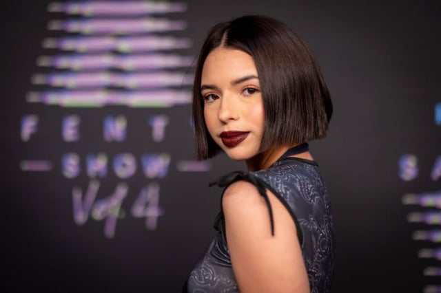 Cheeky! Ángela Aguilar posts a video in a crop top dancing rancheras (VIDEO)