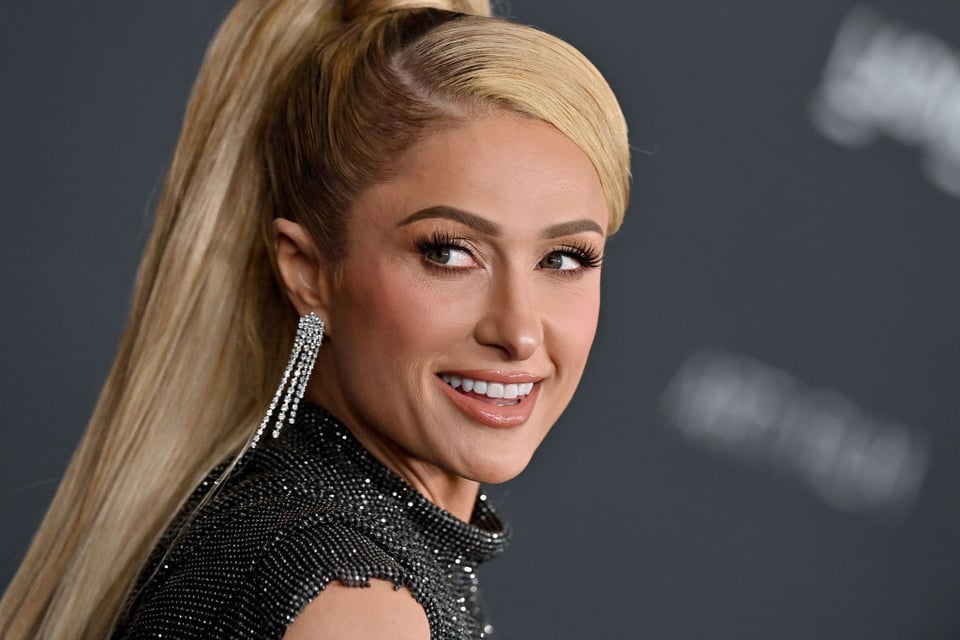Paris Hilton anuncia el nacimiento de su primer bebé (FOTOS)