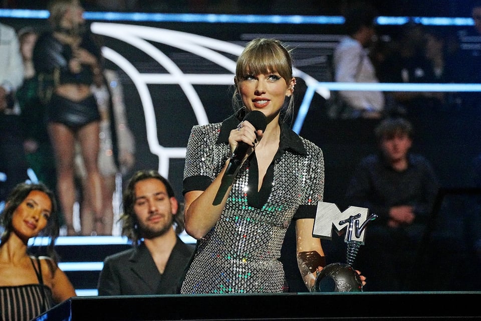 Taylor Swift habló sobre el fracaso de Ticketmaster en la venta de entradas para «The Eras Tour» featured image